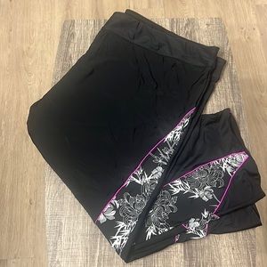 Momodani Women’s Floral Printed Swimwear Capris 4X